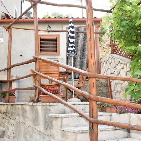 Apartment Anamarija Valun Εξωτερικό φωτογραφία