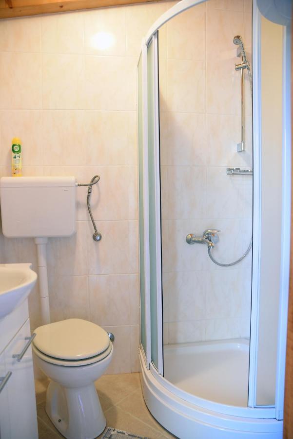 Apartment Anamarija Valun Εξωτερικό φωτογραφία