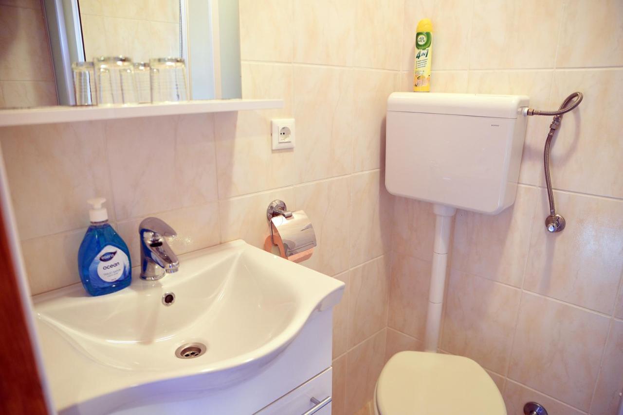 Apartment Anamarija Valun Εξωτερικό φωτογραφία
