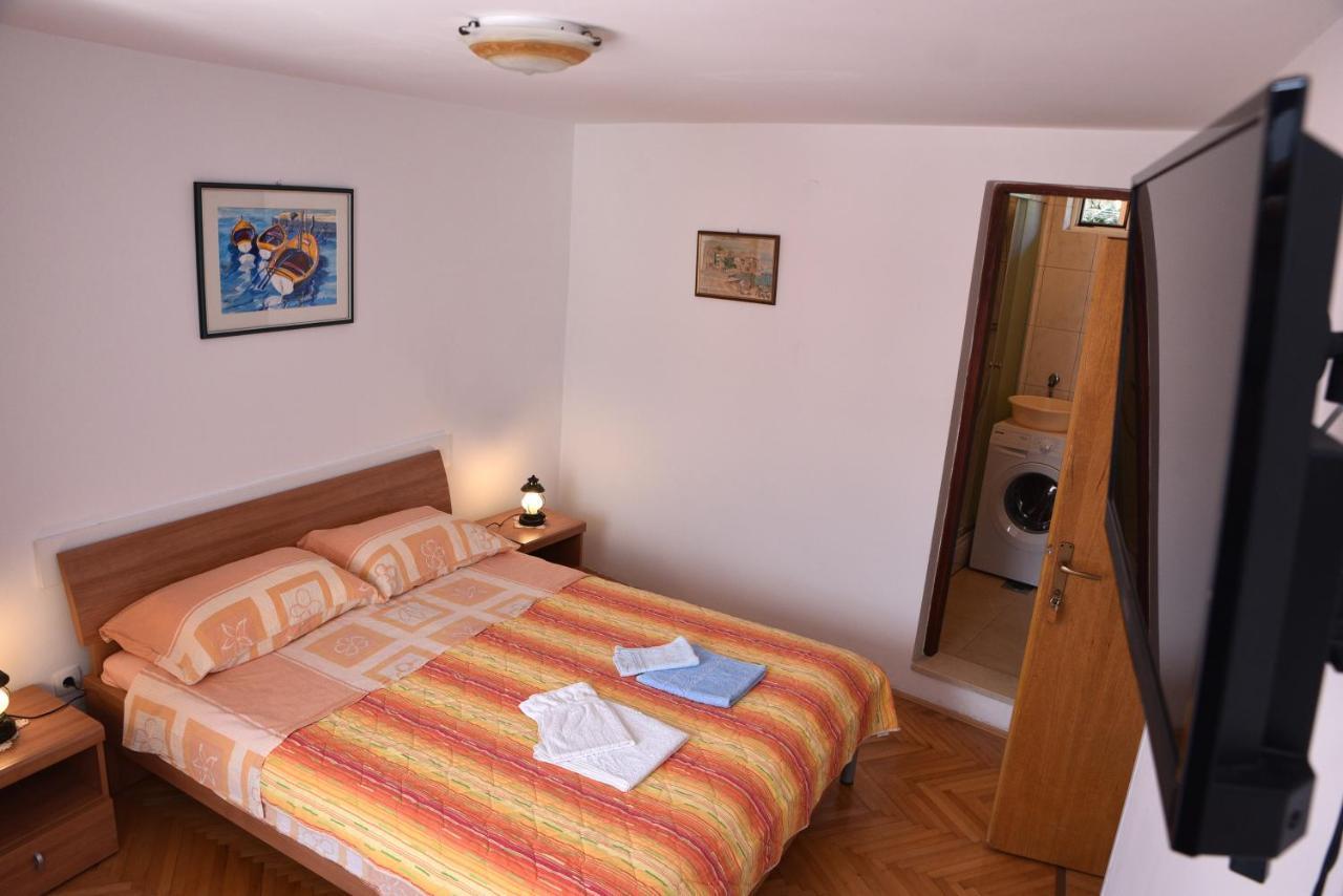 Apartment Anamarija Valun Εξωτερικό φωτογραφία